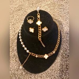 Stainless Steel- Gold and Pearl Jewelry Set with Clover Design